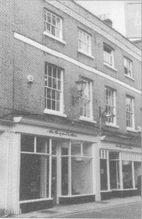 Slug and Lettuce, 12-13 The Square