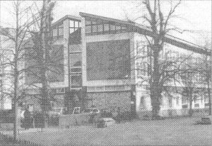 Wessex Hotel after lipstick